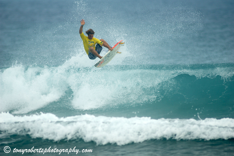 TONYROBERTS ZANE SURF DSC05765 s -  Beautiful start to the 13th Master of the Ocean