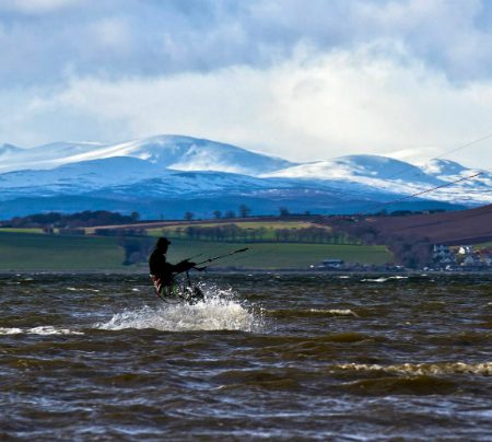 1602087 10153846830740504 1578459939 o 450x404 - Kitesurfing in the Highlands