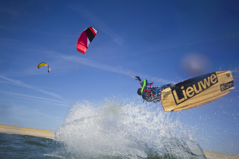 Peter Lynn Kiteboarding 2016 Escape TheKiteMag