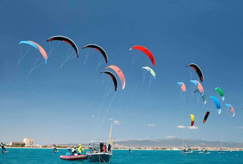 FoilChampfleetstart - 2016 Formula Kite and KiteFoil European Championships