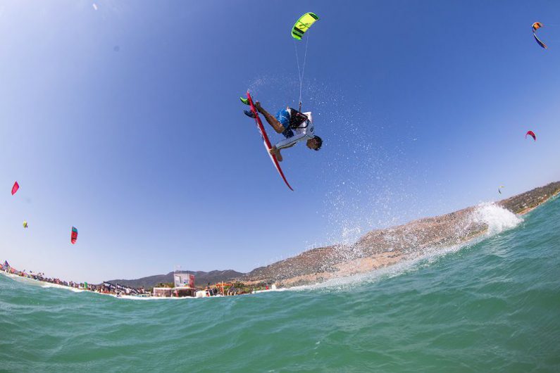 Keahi de Aboitiz runner up Photo Toby Bromwich Tarifa Strapless Kitesurfing Pro 2015 795x530 - Tarifa Strapless Wave and Freestyle Grand Slam gearing up