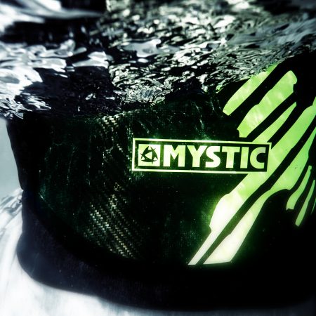 Underwater Steven Akkersdijk 1 450x450 - Mystic - Majestic X