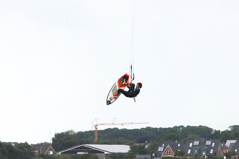 2 1 - Airton Triumphs in a Big-Air Feast at Fehmarn