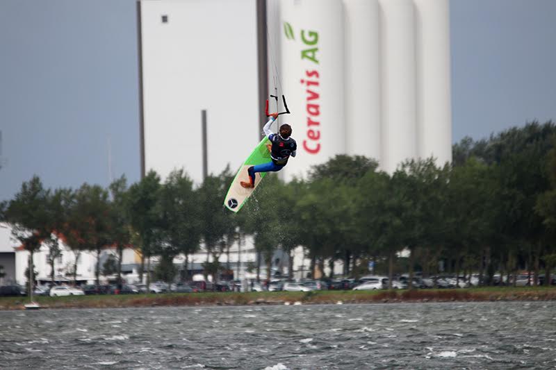 3 1 - Airton Triumphs in a Big-Air Feast at Fehmarn