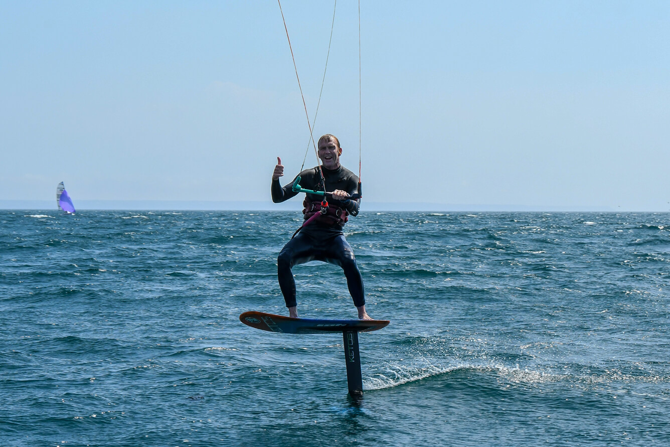 Ketos foil kitesurfing cornwall - Pasty's Foil Tech: Tacking and Gybing