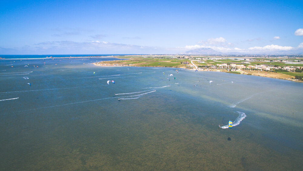 sicily - Great flat water lagoons to learn to kitesurf