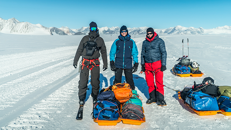 Johannes Aitzetmüller Matthias Haunholder Matthias Mayr Antarctica Team - NO MAN'S LAND: EXPEDITION ANTARCTICA