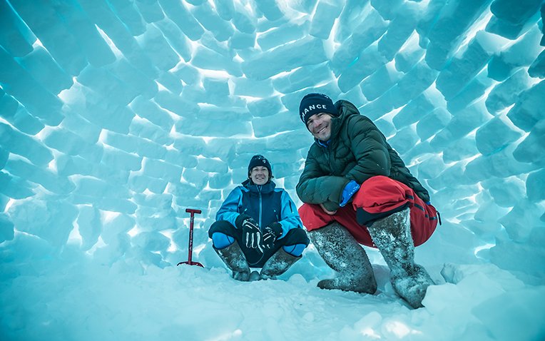 Matthias Haunholder Matthias Mayr Antarctica Iglu II Foto Johannes Aitzetmüller 764x478 - NO MAN'S LAND: EXPEDITION ANTARCTICA