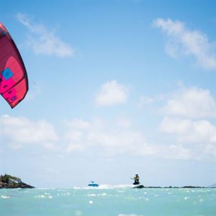 SURFKITEPHOTO 0722 450x450 - Check out some of the top African Kite Destinations!