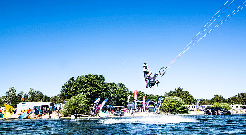 THEKITEMAG ISSUE #31 my beach - THEKITEMAG ISSUE #31