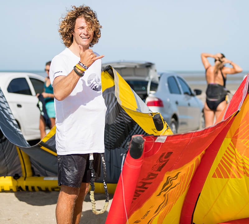 AM 1685 JR - Kitesurf365: Alex Maes