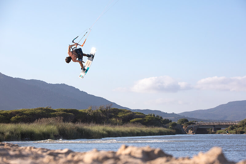 THEKITEMAG ISSUE #32 harness buyers guide - THEKITEMAG ISSUE #32