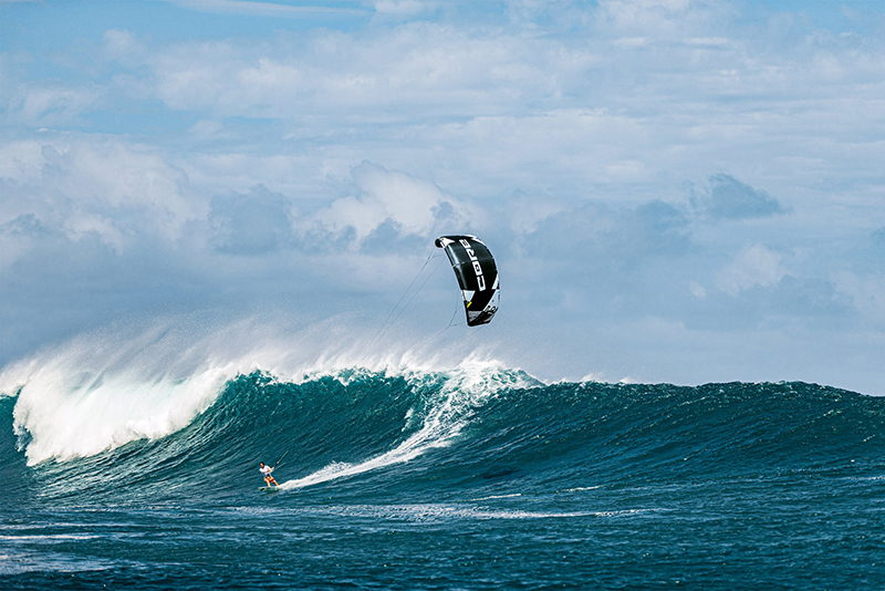 CORE SECTION 3 CORE Kiteboarding Section 3 LW TBX25785 1600 RGB Thomas Burblies - CORE SECTION 3