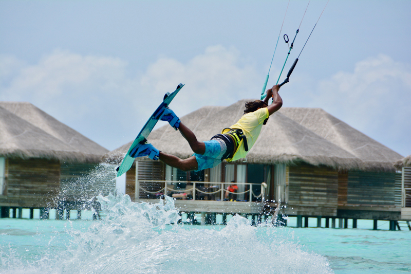 kitesurfing travel holiday maldives - Top 5 luxury island kitesurf holidays
