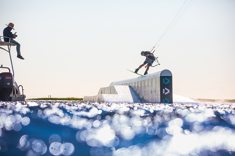 thinking big - THEKITEMAG ISSUE #33