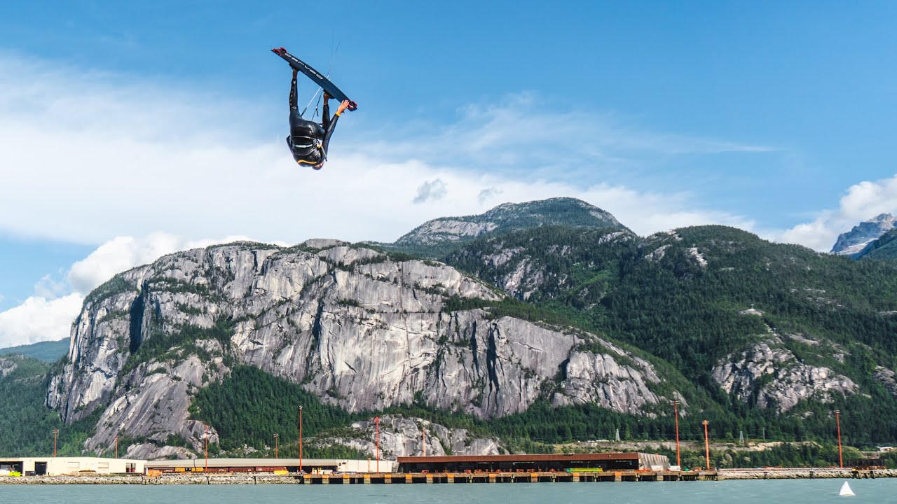 flying over the squamish chief - Flying over the Squamish Chief!