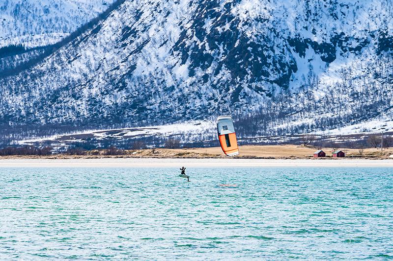 kari NXPowerLite Copy - THEKITEMAG ISSUE #37