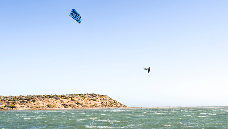 Shark Bay Olly Kiteloop Backroll - Home from Home