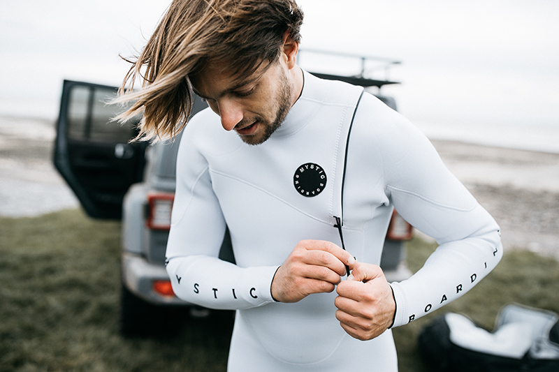 Mystic France FW2021 0816 - Mystic release The One Wetsuit
