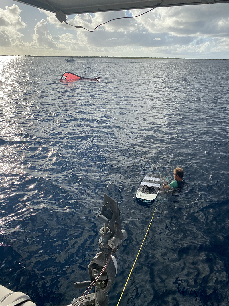 Challenging windstrenght from 16 to 0 in a second copy - Yndeleau EP 06: Bonaire - Foiling for the first time