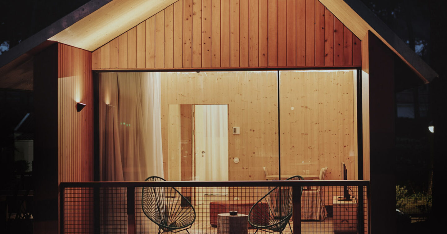 TheKiteMag Feelviana 4 1440x754 - FeelViana