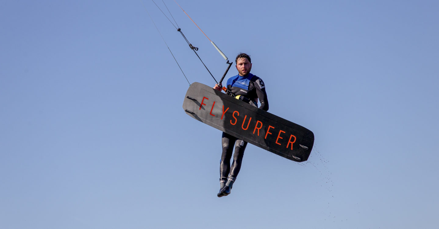 FLYSURFER STAGE Netherlands YuscaB byRamonSchoenmaker 27 1440x754 - Flysurfer STAGE twintip