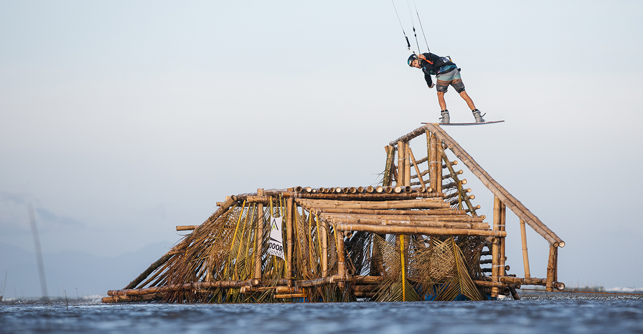 TheKiteMag 53 Tangled Lines Sam Light by Toby Bromwich 3 - Tangled Lines Legend: Sam Light