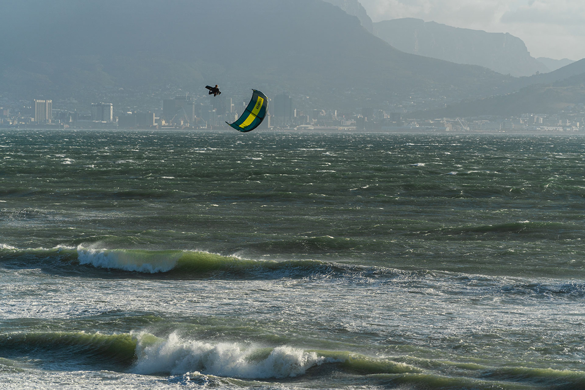 FLYSURFER ERA Action ZA byMPiechowski 1920px 26 - Flysurfer ERA