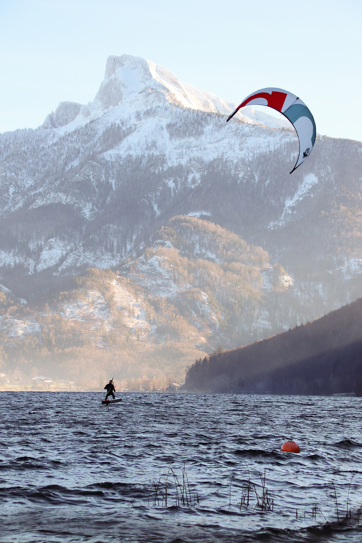 TheKiteMag 61 My beach Andi Parhammer Mondsee 1 - My Beach: Mondsee