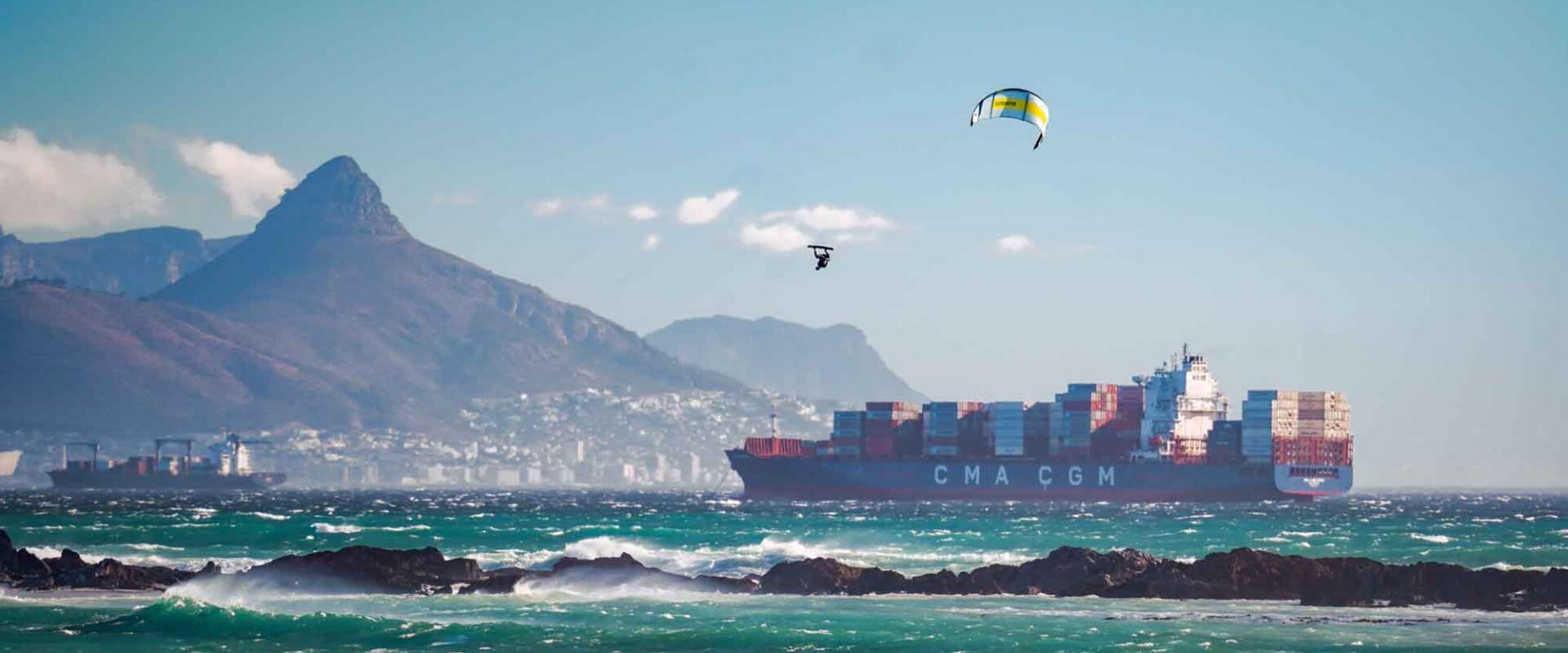 Flysurfer ERA by Arkadiusz Kusalewicz 3 1920x800 - Home