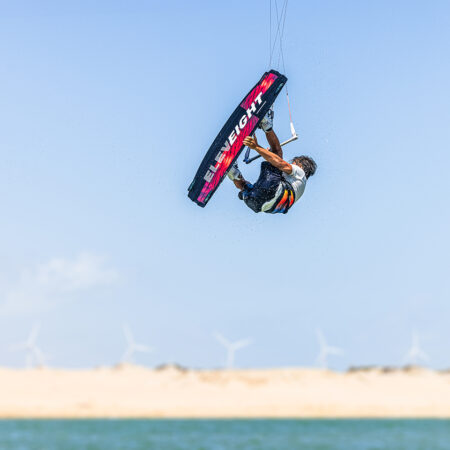 TheKiteMag 62 Im on it Eleveight Antoine Ollivier 7 450x450 - I'm On It: Eleveight FS and Commander AG Pro