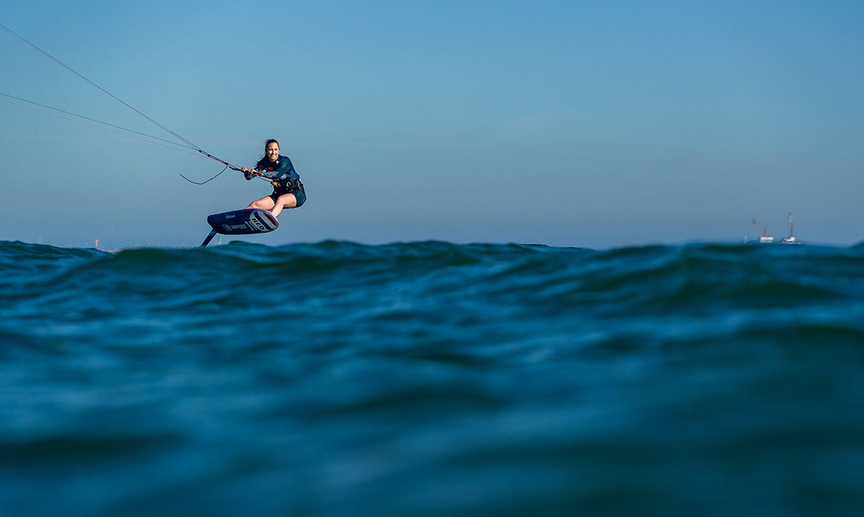 TheKiteMag63 Tangled Lines Cabrinha Annelous Lammerts 2 1260x754 - Tangled Lines Legends: Annelous Lammerts