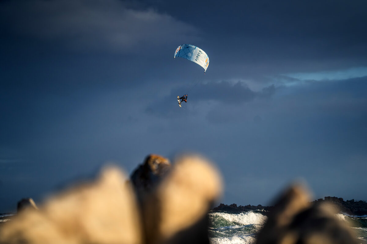 TheKiteMag65 Tell Me About it Airush Lift Team v4 1 1200x800 - Tell Me About It – Airush Lift Team v4