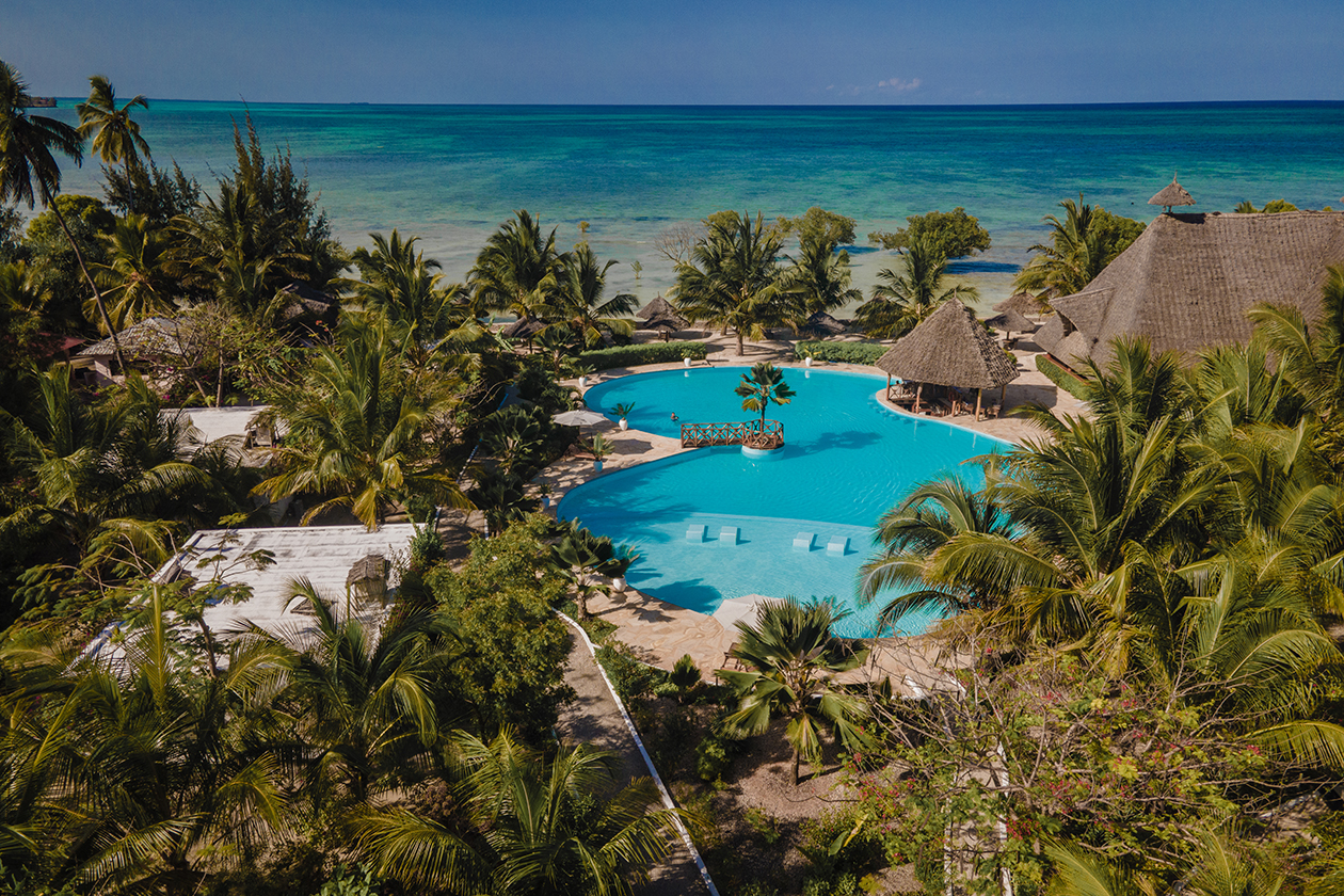 TheKiteMag White Paradise 1 - White Paradise Zanzibar Resort