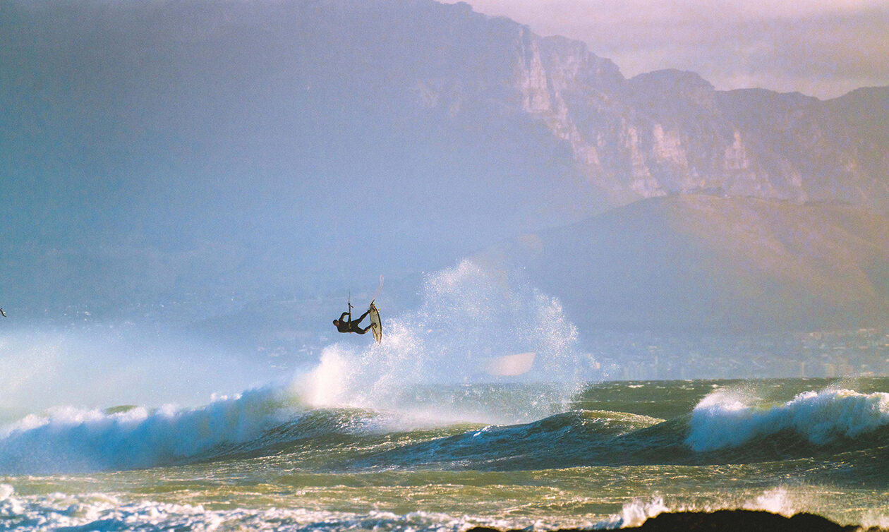 TheKiteMag 65 Waves Between Us RRD Carl Ferreira 7 1260x754 - Waves Between Us